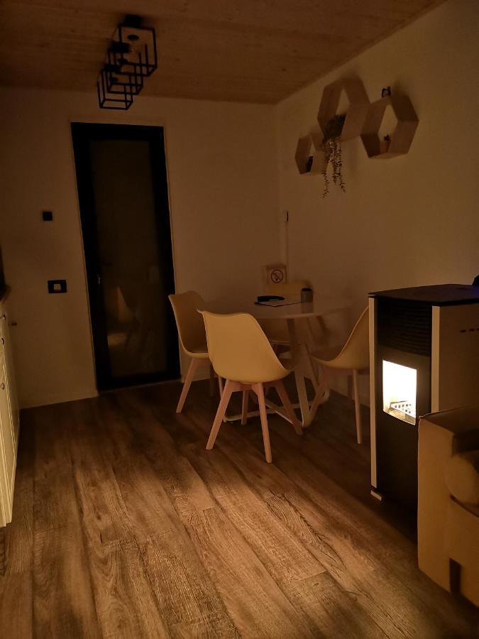 Kopel Haus - Studio - Self Acces Cod Location بالوتيشتي المظهر الخارجي الصورة